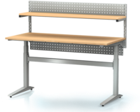 Dielenský stôl s nastaviteľnou výškou, šírka 1500 mm, zadné krycí plech, nosníky s montážnymi otvormi